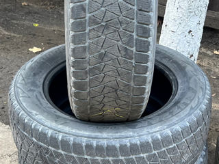 Продам 4 б.у шины 225/65 R17 Bridgestone Blizzak DM V2