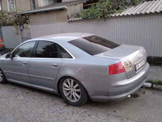 Audi A8 foto 1