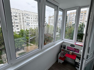 Apartament cu 3 camere, 76 m², Ciocana, Chișinău foto 3