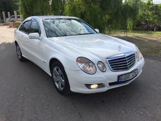 Mercedes E Class foto 4