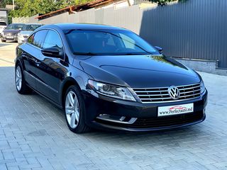 Volkswagen Passat CC foto 2