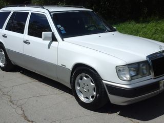 Mercedes Series (W124) foto 1