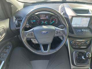 Ford Kuga foto 3