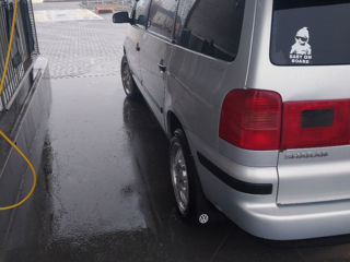 Volkswagen Sharan foto 5