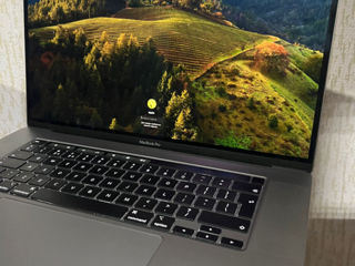 MacBook Pro 16 2020 foto 1