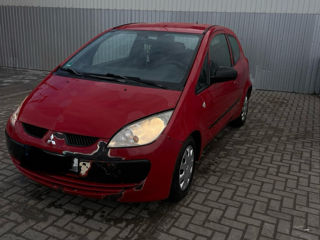 Mitsubishi Colt foto 3