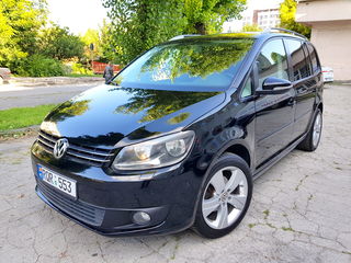 Volkswagen Touran foto 4