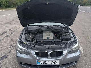 BMW 5 Series foto 9