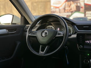 Skoda Superb foto 8