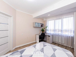 Apartament cu 2 camere, 70 m², Buiucani, Chișinău foto 11