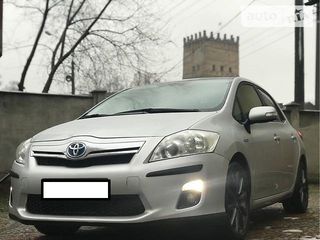 Toyota Auris foto 1