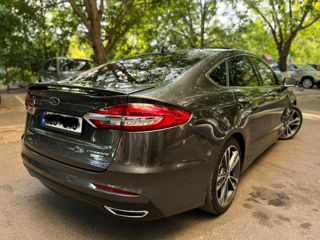 Ford Fusion foto 6