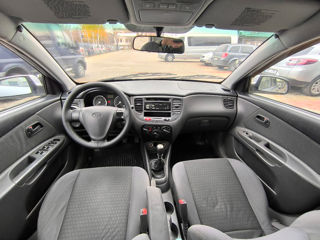 KIA Rio foto 9