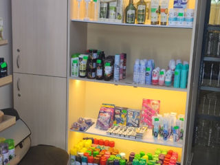 Set dulapuri pentru birou sau vitrină magazin  foto 0