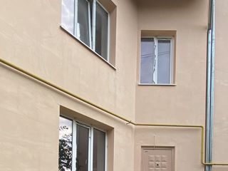 Apartament cu 5 camere sau mai multe, 230 m², Centru, Nisporeni foto 2