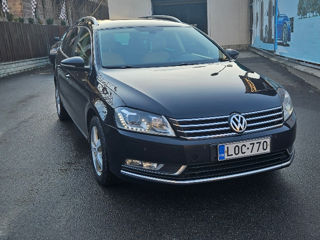 Volkswagen Passat foto 2