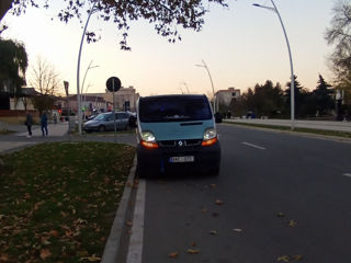 Renault Trafic foto 2