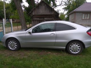 Mercedes C Class foto 4