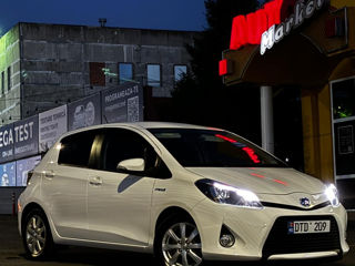 Toyota Yaris foto 2