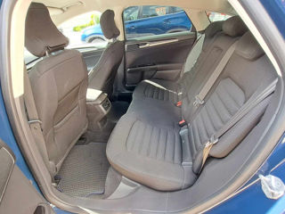 Ford Mondeo foto 8