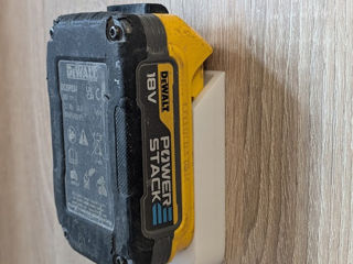 Suport baterii dewalt/makita