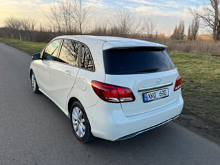 Mercedes B-Class foto 4