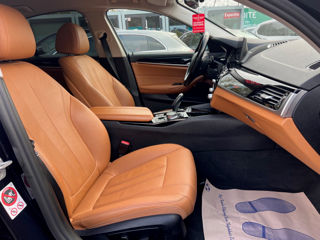 BMW 5 Series foto 7