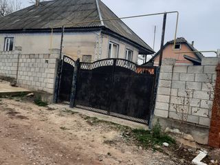 Vind casa în satul Dubasarii Vechi,r-nul Criuleni foto 1