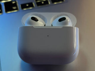 AirPods 3 MagSafe, 135$, Кабель не распечатанный +Коробка foto 3