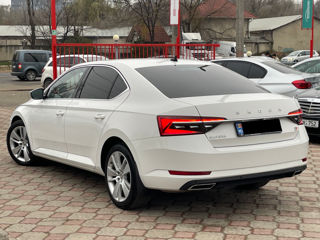 Skoda Superb foto 3