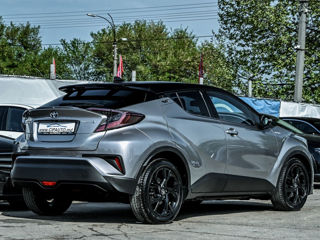 Toyota C-HR фото 5