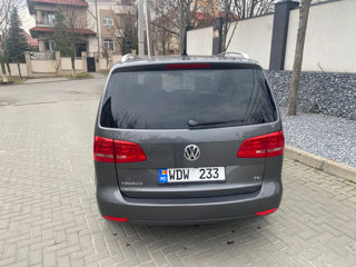 Volkswagen Touran foto 7