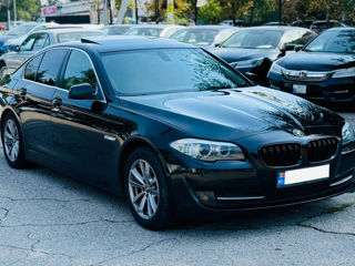 BMW 5 Series foto 2