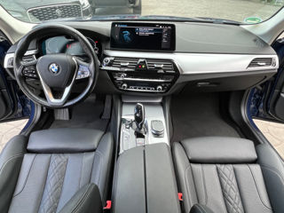 BMW 5 Series foto 8