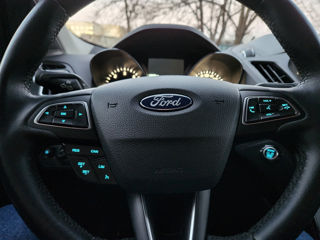 Ford Kuga foto 10