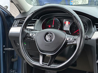 Volkswagen Passat foto 9