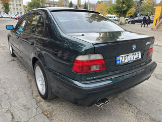 BMW 5 Series foto 7