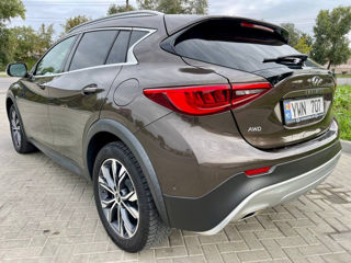 Infiniti QX30 foto 2