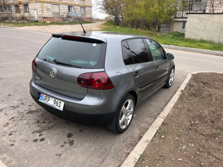 Volkswagen Golf foto 2