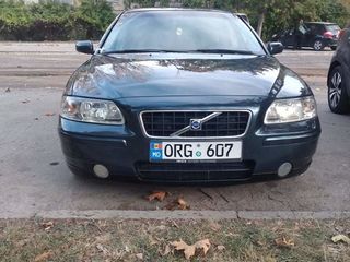 Volvo S60 foto 1