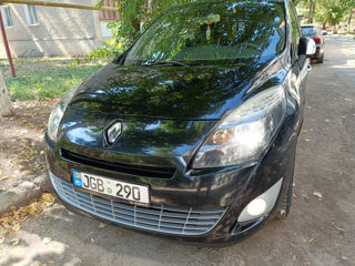 Renault Grand Scenic foto 1