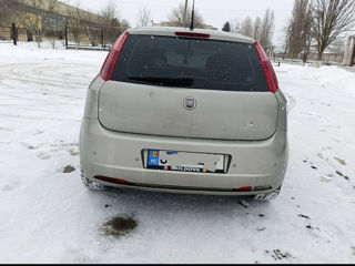 Fiat Grande Punto foto 2