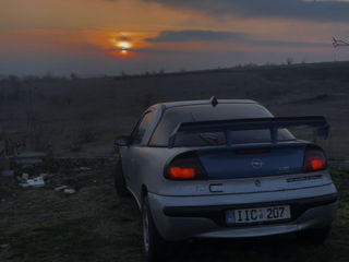 Opel Tigra foto 2