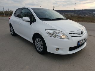 Toyota Auris foto 1