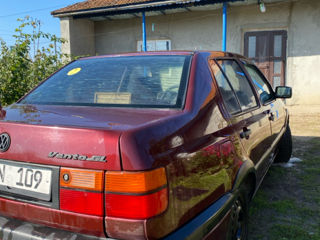 Volkswagen Vento foto 2