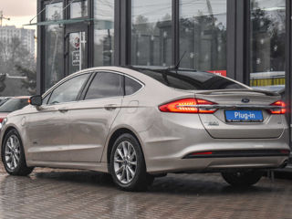 Ford Fusion foto 5