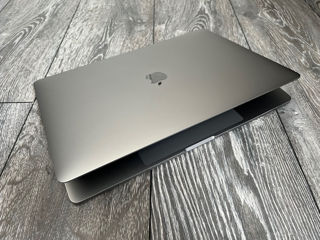 Macbook Pro 2018-2019 foto 2