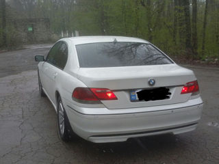 BMW 7 Series фото 1