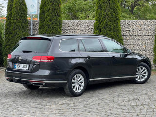 Volkswagen Passat foto 3