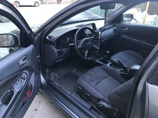 Nissan Almera foto 4